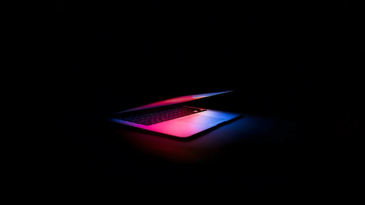 Yeni MacBook Air M4 ile Artık Hem Güçlü Hem Şık